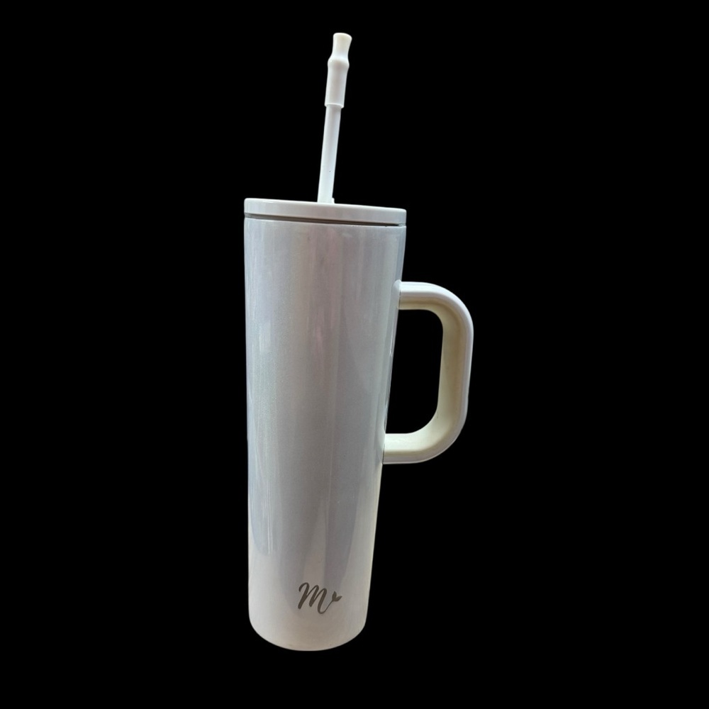 Mermaid and Co 30 oz Pearl White Insulated Tumbler with Straw GUC